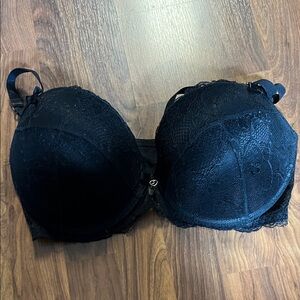Chic Black Lace Underwire Bra